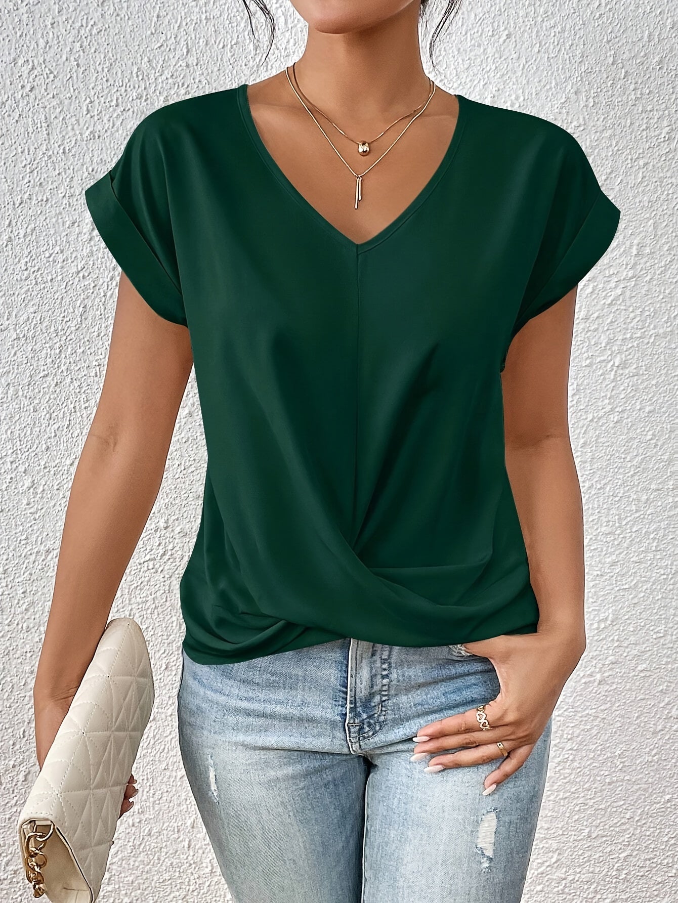 Cleo | Avslappnad T-shirt med hjärtformad halsringning